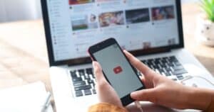 Baixar vídeos do Youtube para o celular e PC